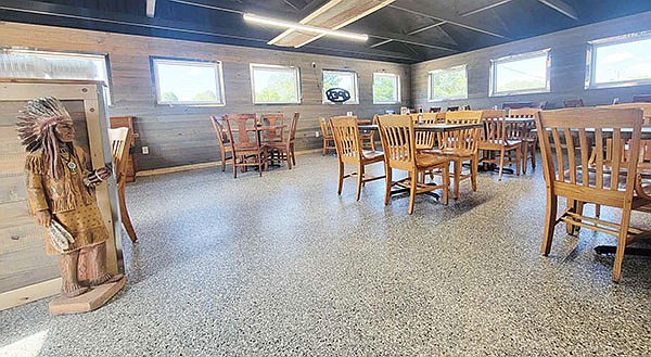 POYEN’S HWY. 270 GRILL may have started up in the midst of the 2020 COVID-19 pandemic when many businesses struggled to survive, but owner, Daniel Ellison, did not let that discourage him and continued on leading to finding success in increasing patrons and a need to expand. The new, larger dining room is now open and serving customers.