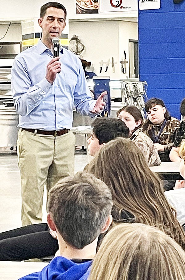 U.S. Senator Tom Cotton, R-Arkansas, engages with 8th graders at Sheridan Middle School on Tuesday, February 20, about the future during the senator’s visit to Sheridan. By Gretchen Ritchey