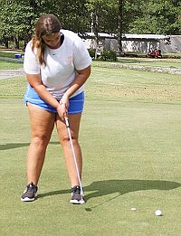 Lady Jacket golfers continue to take top slots